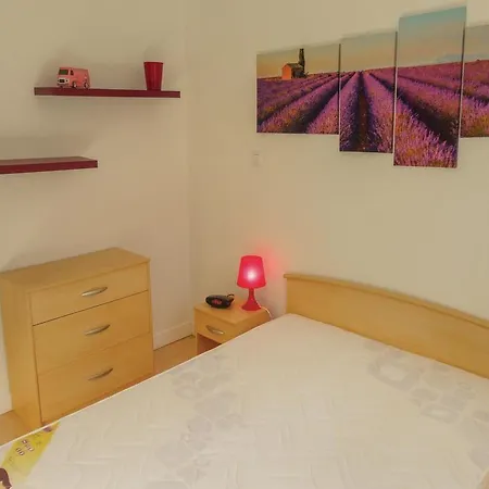 One-bedroom In شقة قرقشونه
